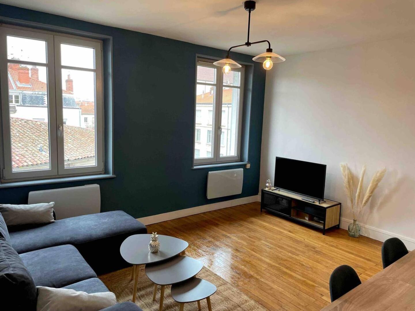 T3 En Duplex Hyper Centre De En Bresse Apartamento