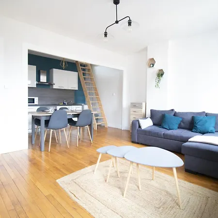 T3 En Duplex Hyper Centre De Bourg En Bresse Apartment Exterior photo